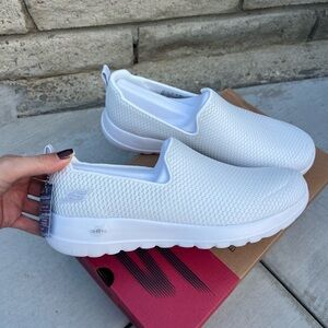 Sketchers Slip- On Sneakers